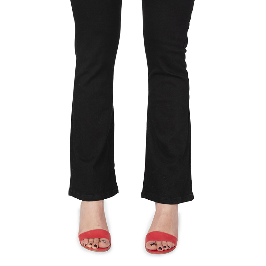 Jeans de grossesse évasé en bas avec bandeau haut 