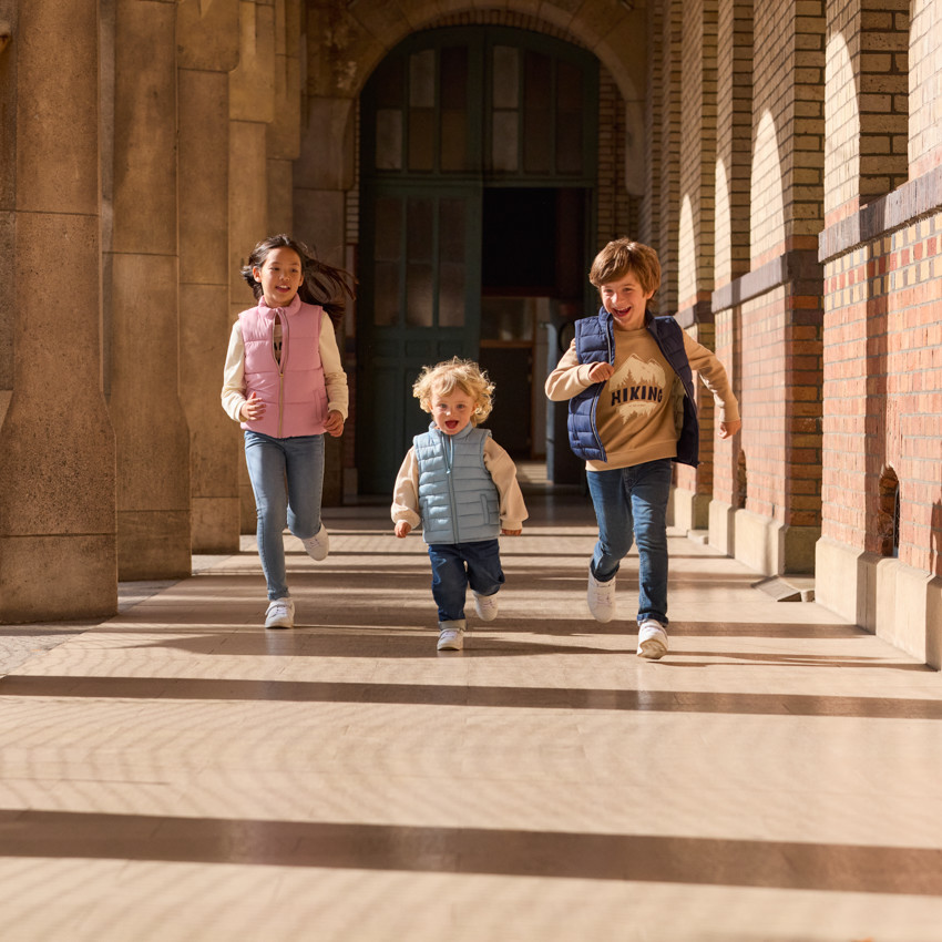 Doudoune sans manches matelassée unie pour garçon 