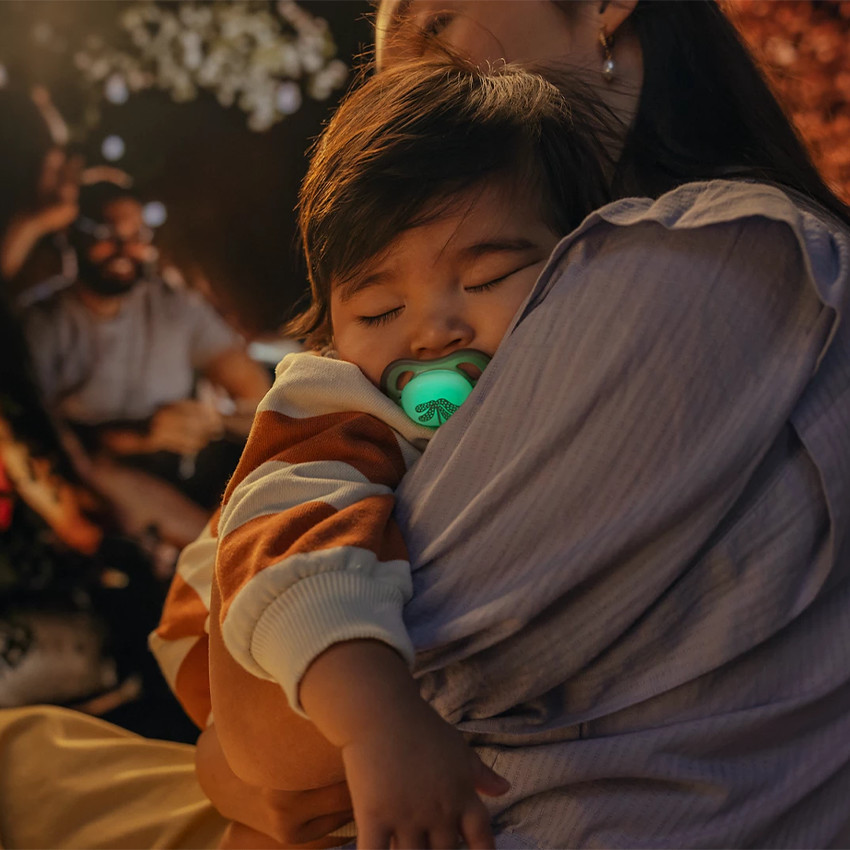 Lot de 2 sucettes silicone 6-18M Ultra Air jour/nuit mix 