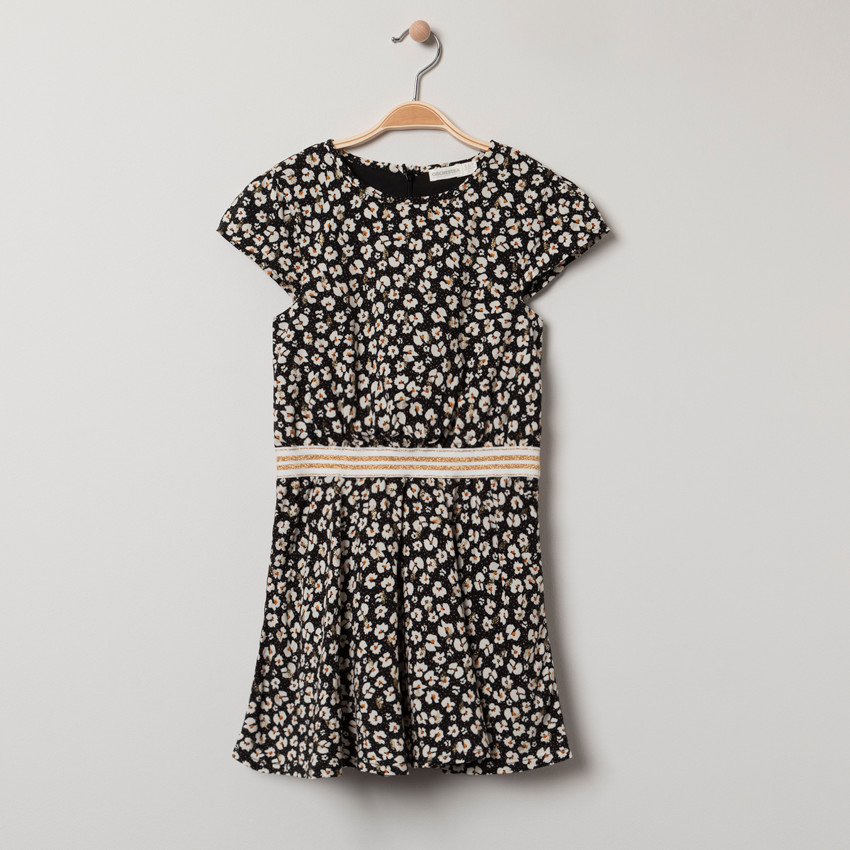 Robe manches courtes à fleurs all-over et touches de doré 