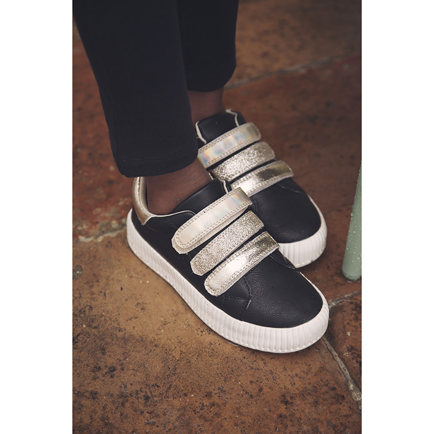 Baskets noires effet cuir à scratchs dorés pour enfant fille 