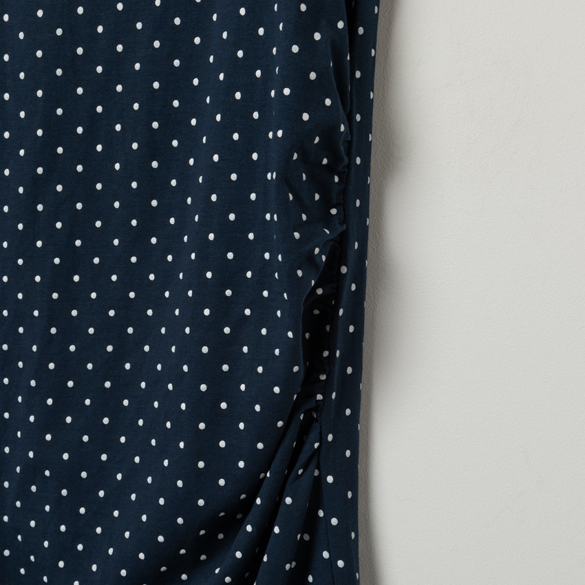 Robe sans manches à pois et inscription brodée 