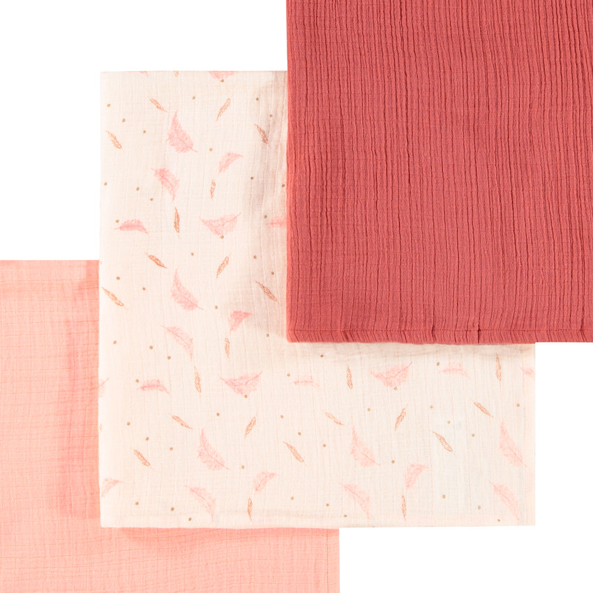 Lot de 3 langes en gaze de coton motif plumes Main Lot de 3 langes en gaze de coton motif plumes