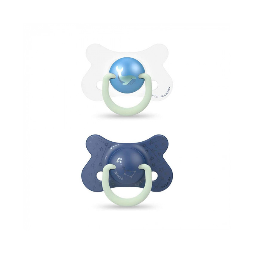 Sucette silicone anatomique 4/18 mois Night and Day - Baleine Bleue Main Sucette silicone anatomique 4/18 mois Night and Day - Baleine Bleue