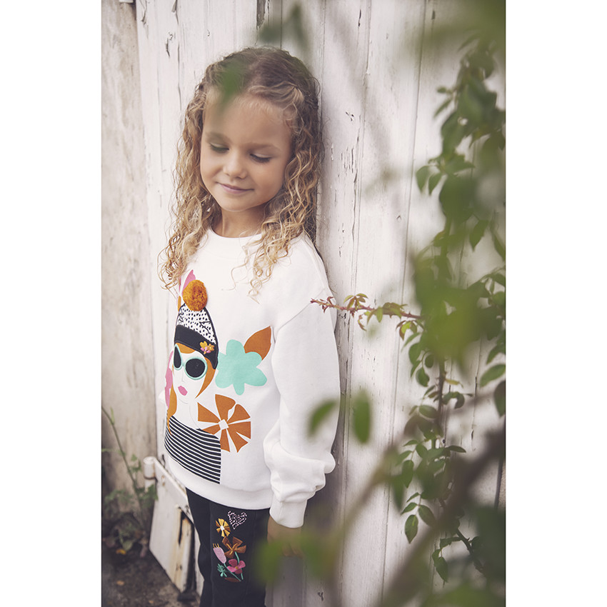 Jean slim à fleurs brodées pour enfant fille 