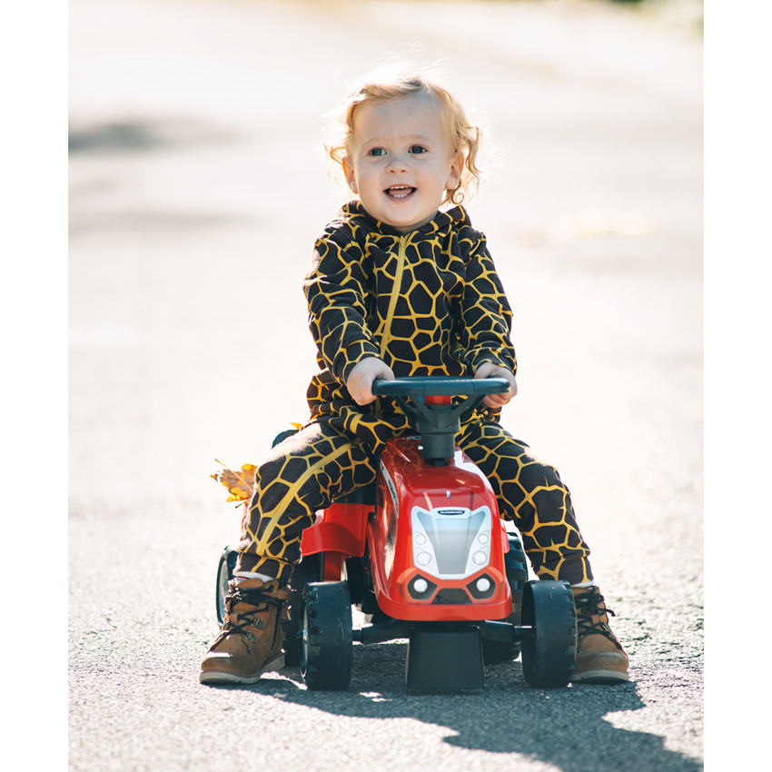 Tracteur Mc Cormick avec remorque  