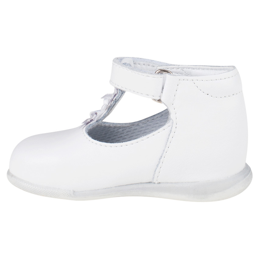 Salomés blanches en cuir avec noeuds fantaisie 