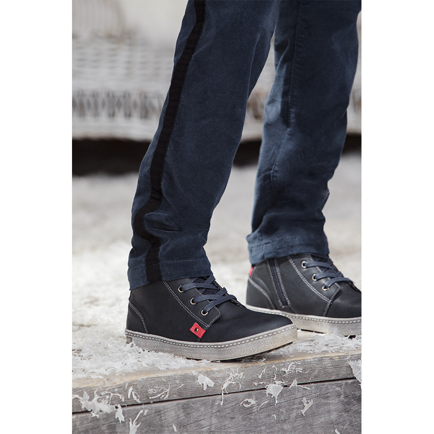 Bottillons en cuir unis à lacets et zip 