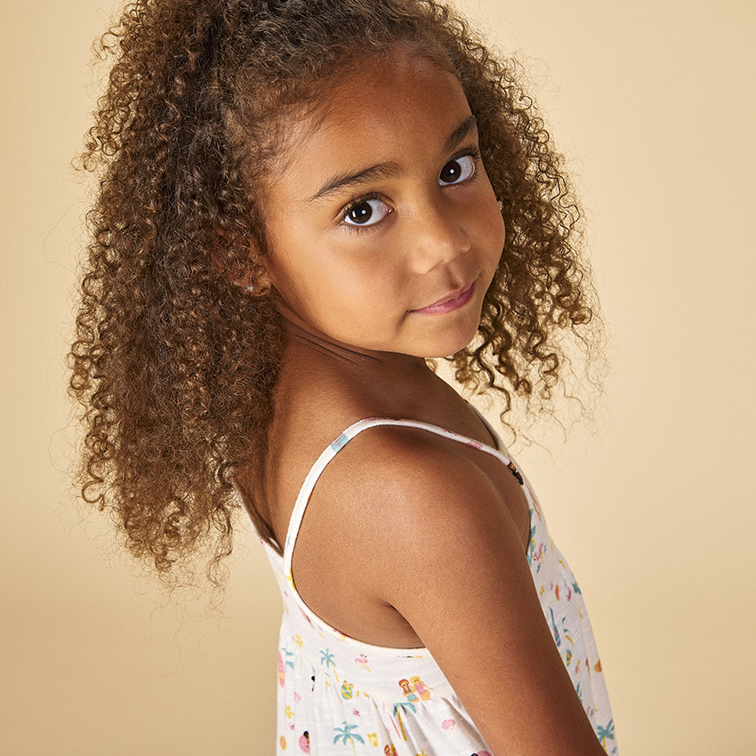 Robe à bretelles imprimé vacances exotiques pour fille 