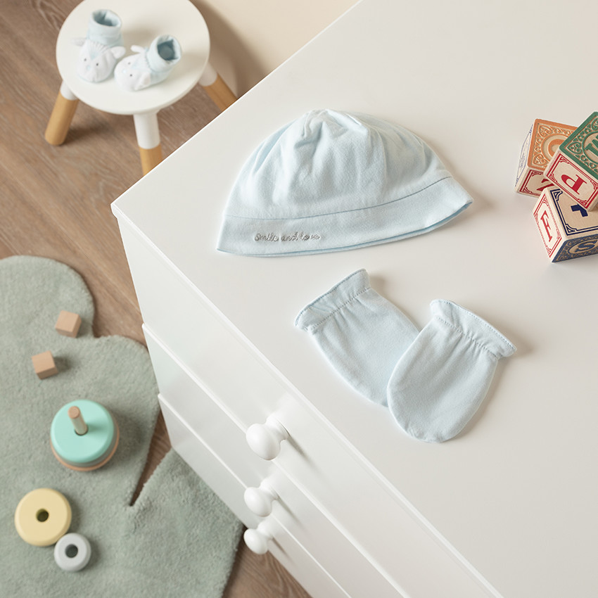 Set bonnet et moufles en coton avec broderie pour bébé garçon 