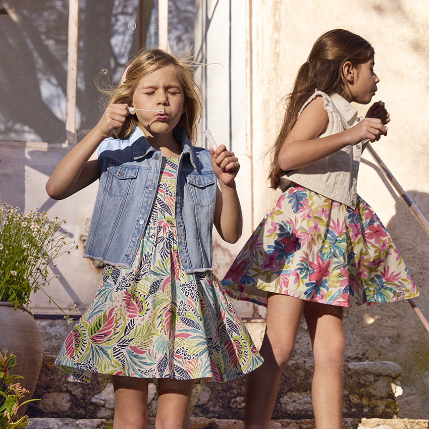 Veste en jean sans manches à col chemise pour fille  