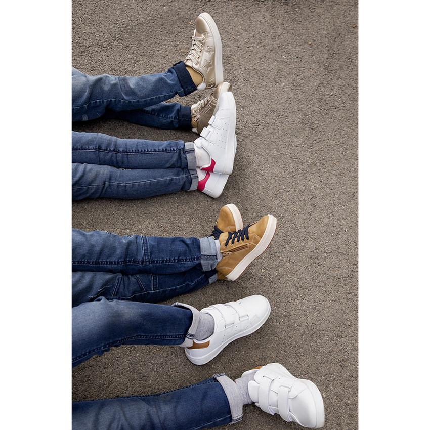 Baskets basses à scratch et empiècement contrasté pour enfant fille 