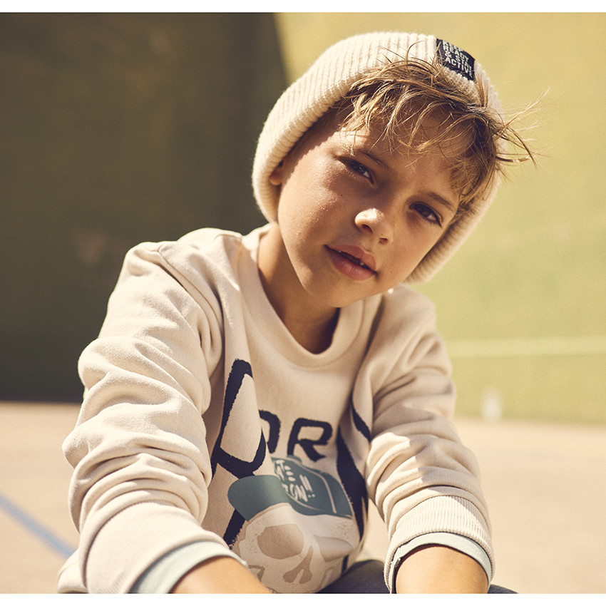 Bonnet en tricot côtelé uni pour garçon 