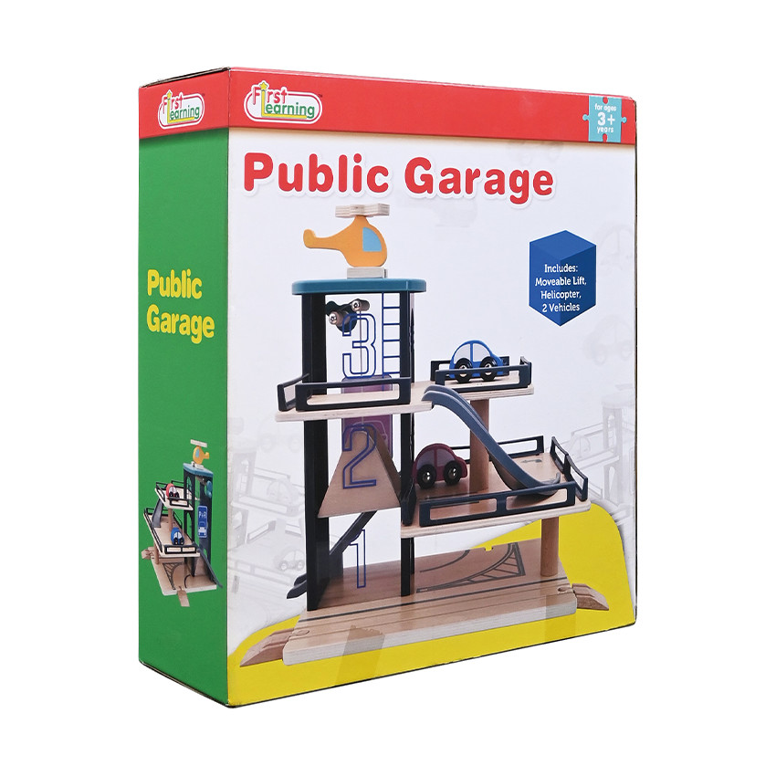 Garage publique en bois avec 3 véhicules 
