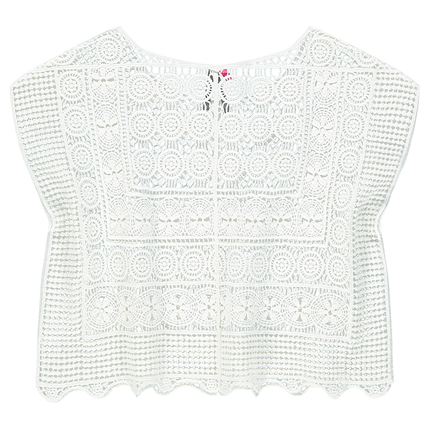 Poncho en dentelle crochet 