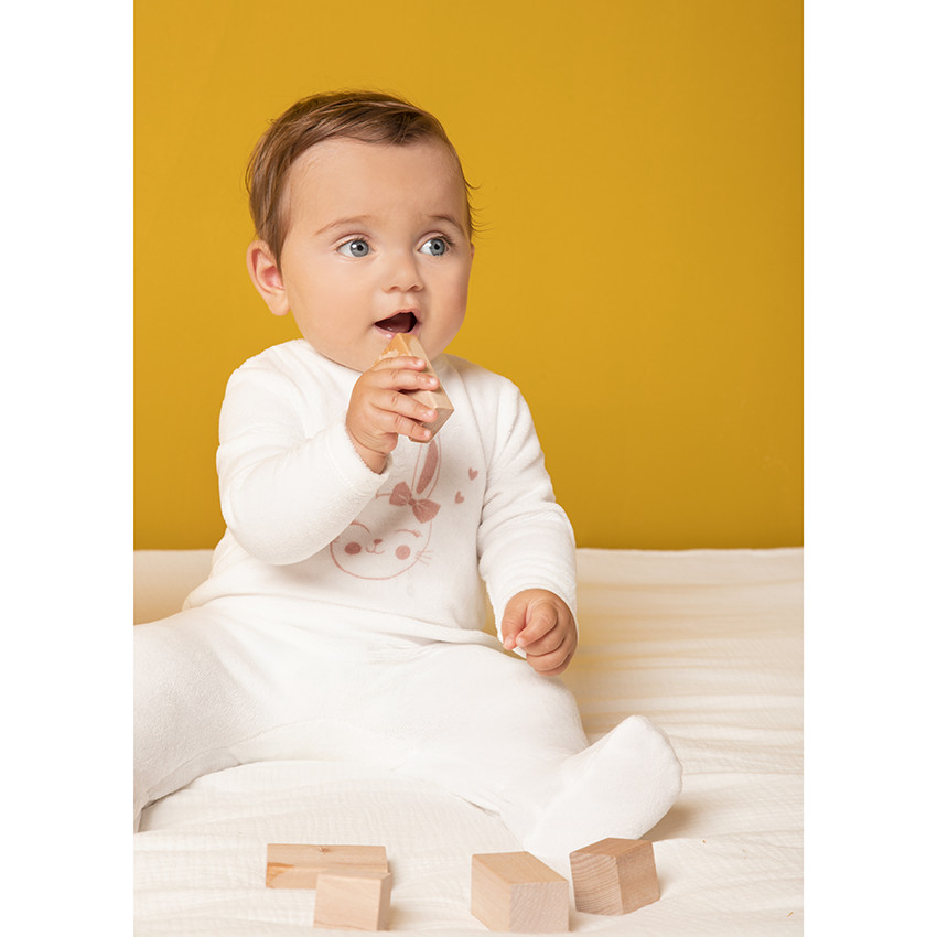 Dors-bien en velours print lapin et coeurs pour bébé fille 