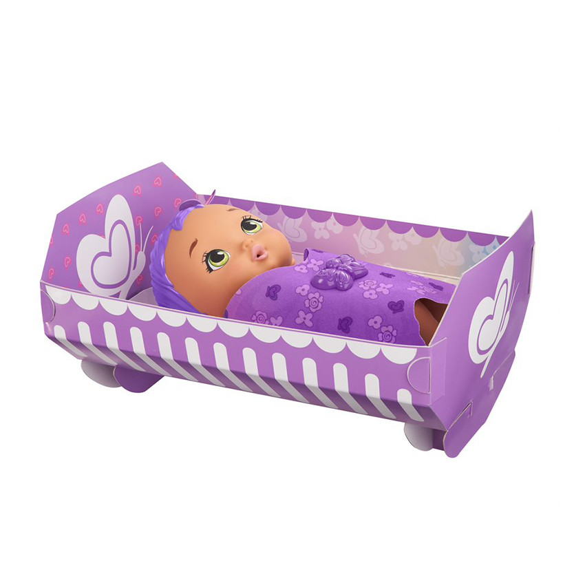 Papillon Violet Boit et Fait Pipi 