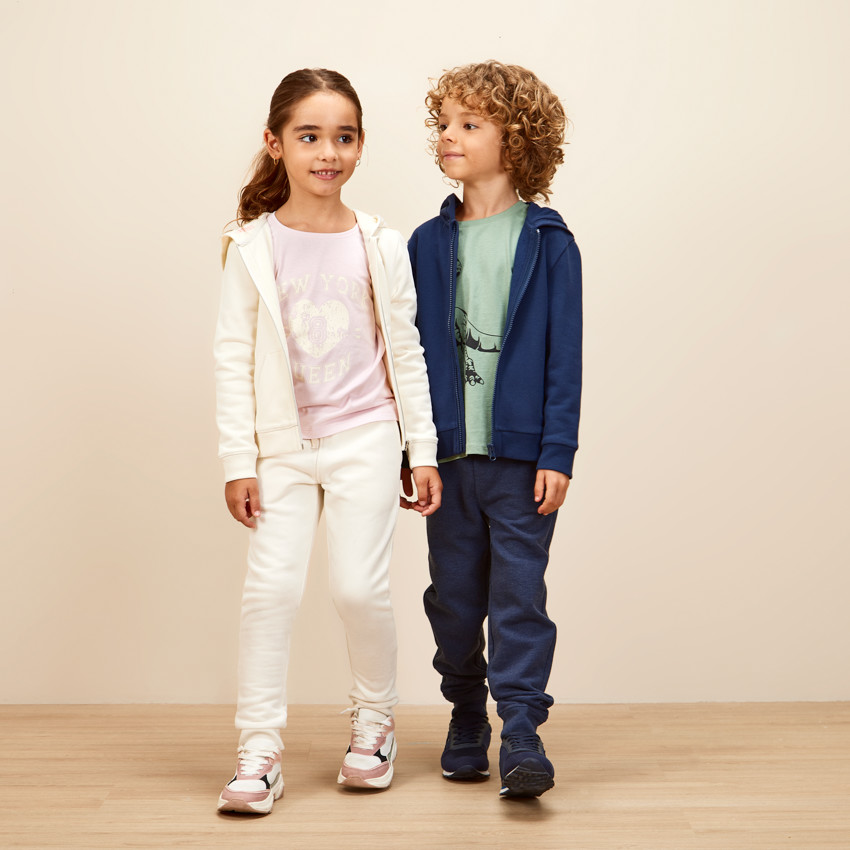 Gilet à capuche uni molletonné et brodé fille 
