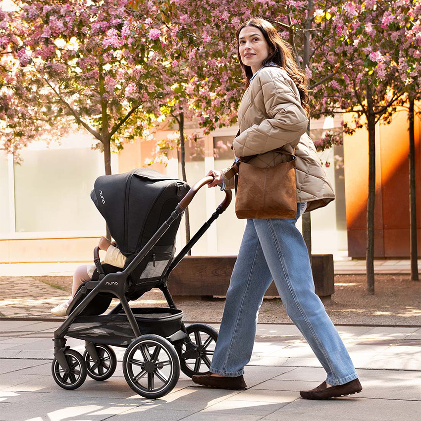 Poussette Triv LX biscotti finition chocolat 