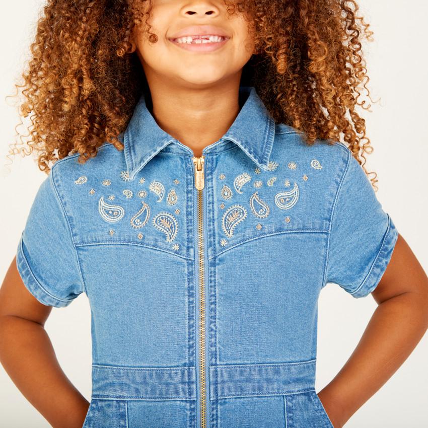 Robe manches courtes en jean brodé pour fille 