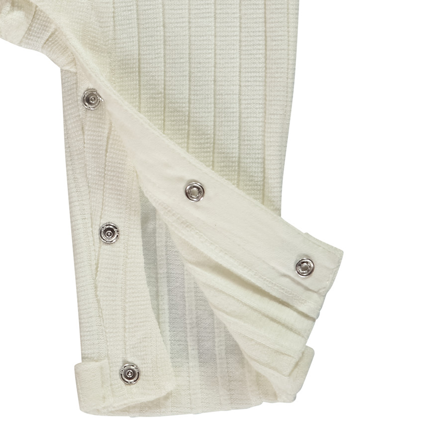 Combinaison longue en maille côte avec badge brodé pour bébé fille 