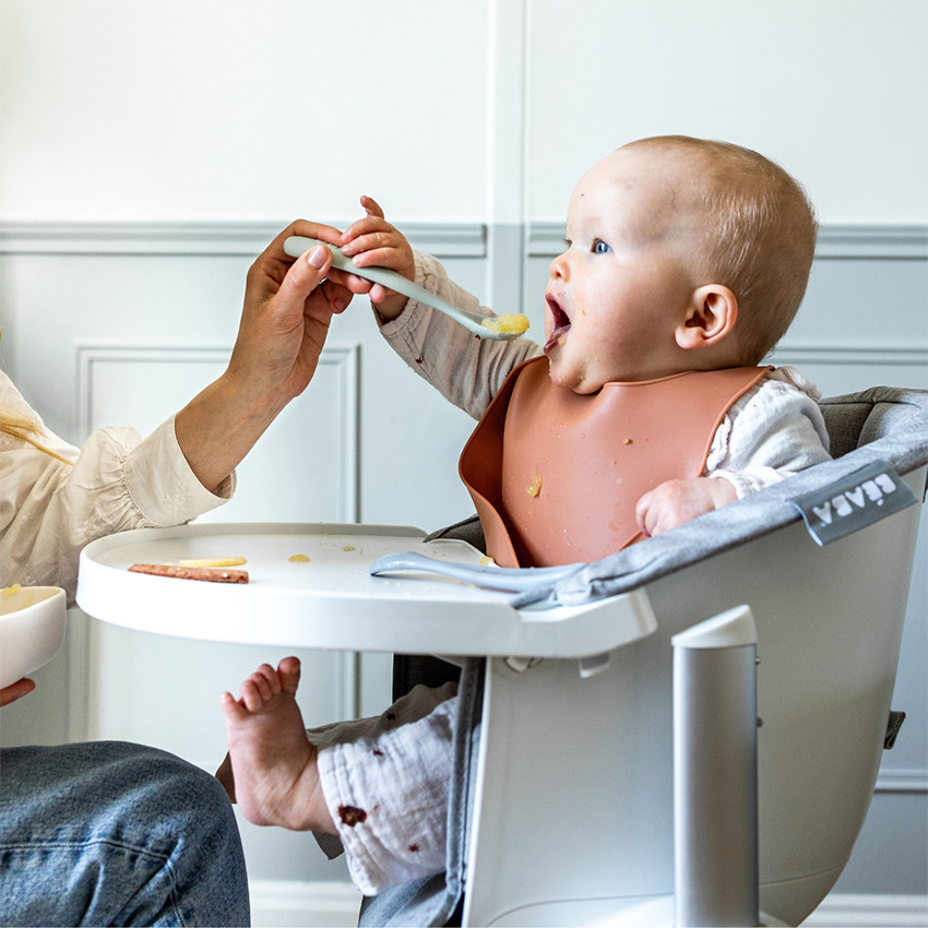 Lot de 4 cuillères en silicone 1er âge natural 