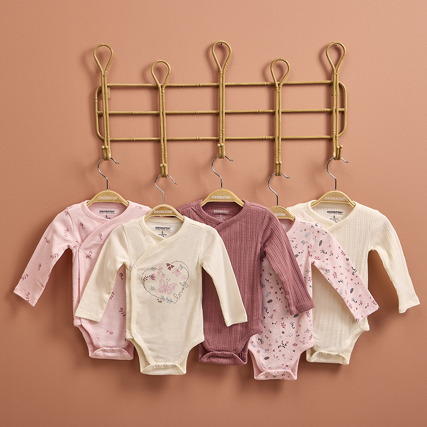 Lot de 5 bodies manches longues fantaisie pour bebe fille avec ouvertures differentes selon l age