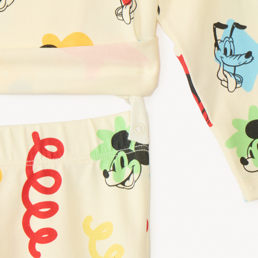 Set pyjama 2 pièces Mickey Disney pour bébé garçon avec finitions différentes selon l'âge 