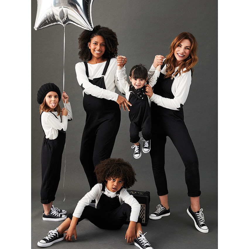 Salopette longue en coton à étoiles brodées sur les genoux 