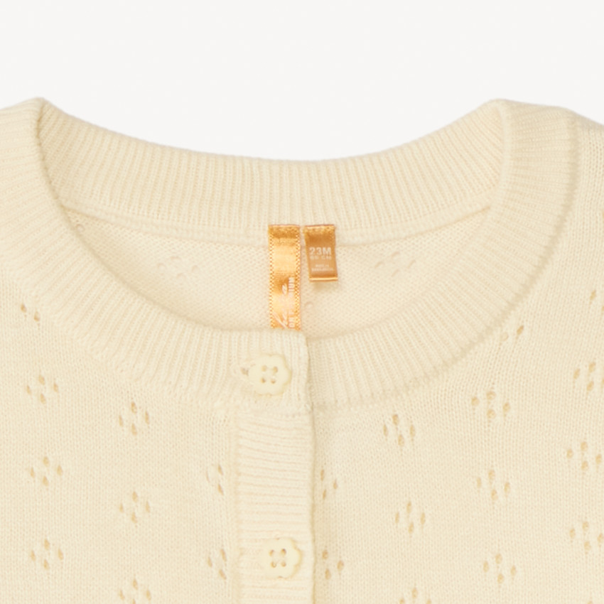 Gilet en tricot ajouré papillons pour bébé fille 