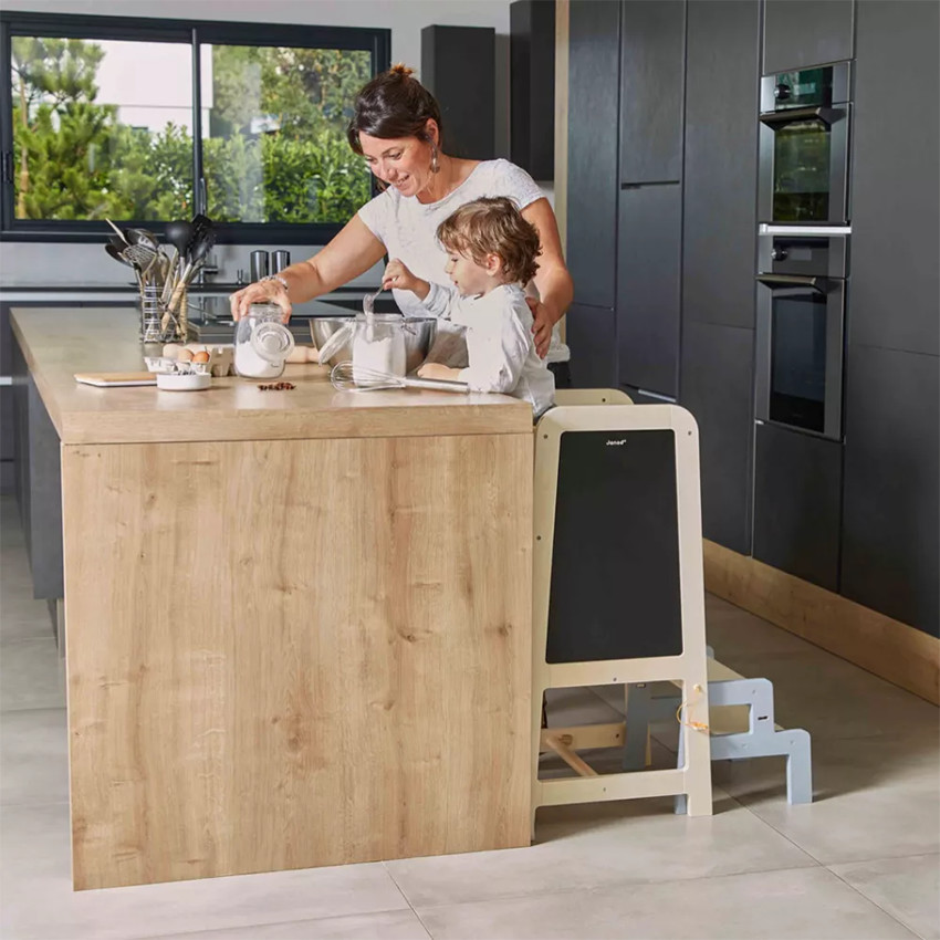 Tour d'observation évolutive avec tableau noir 