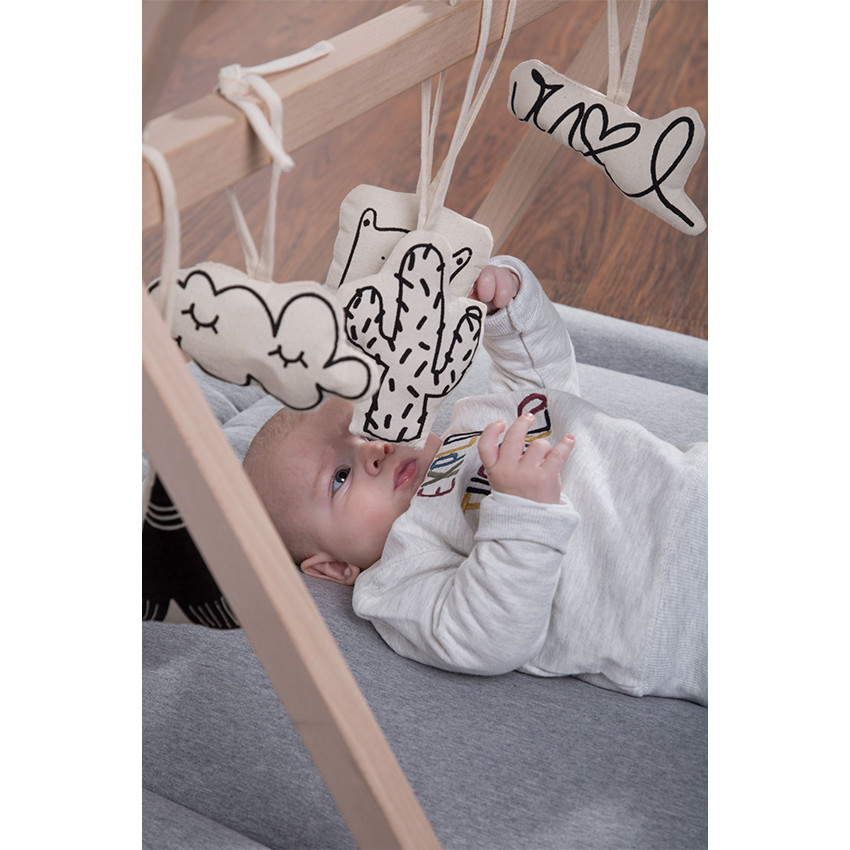 Set de 5 jouets à accrocher compatible Tipi Play Gym - 5 motifs - Blanc (Childhome) - Image 4