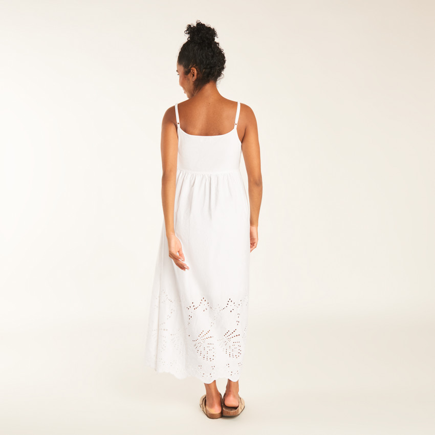 Robe longue en voile et broderie anglaise pour femme enceinte 