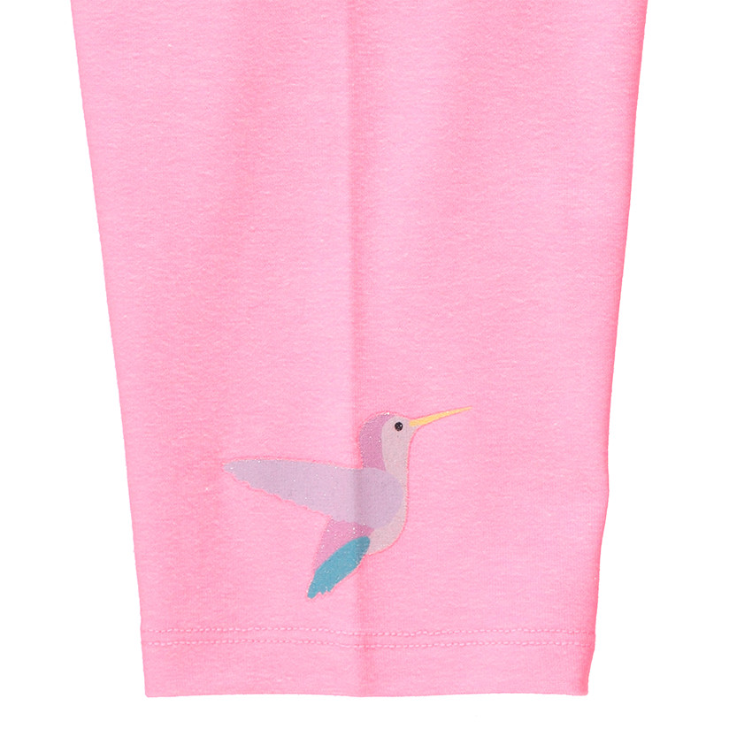 Ensemble avec tee-shirt à pompons et legging court 