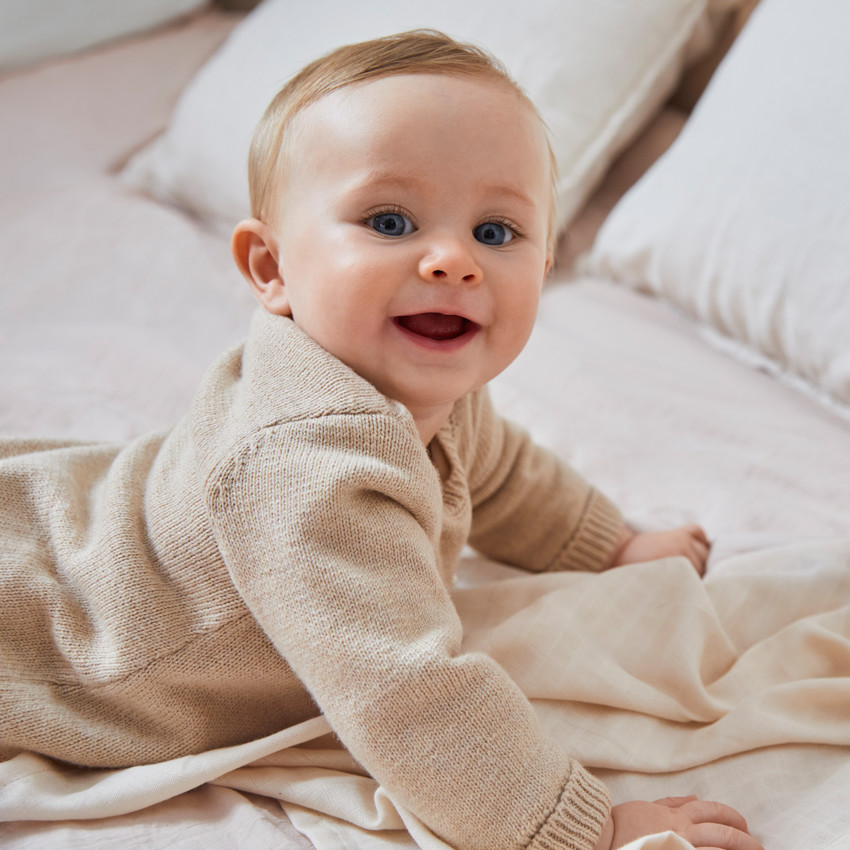 Combinaison naissance en tricot doublée velours 
