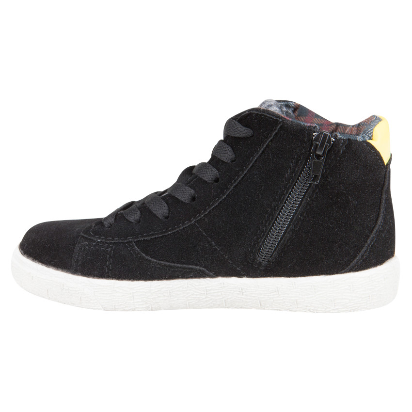 Bottillons aspect cuir suédé avec inscription brodée 