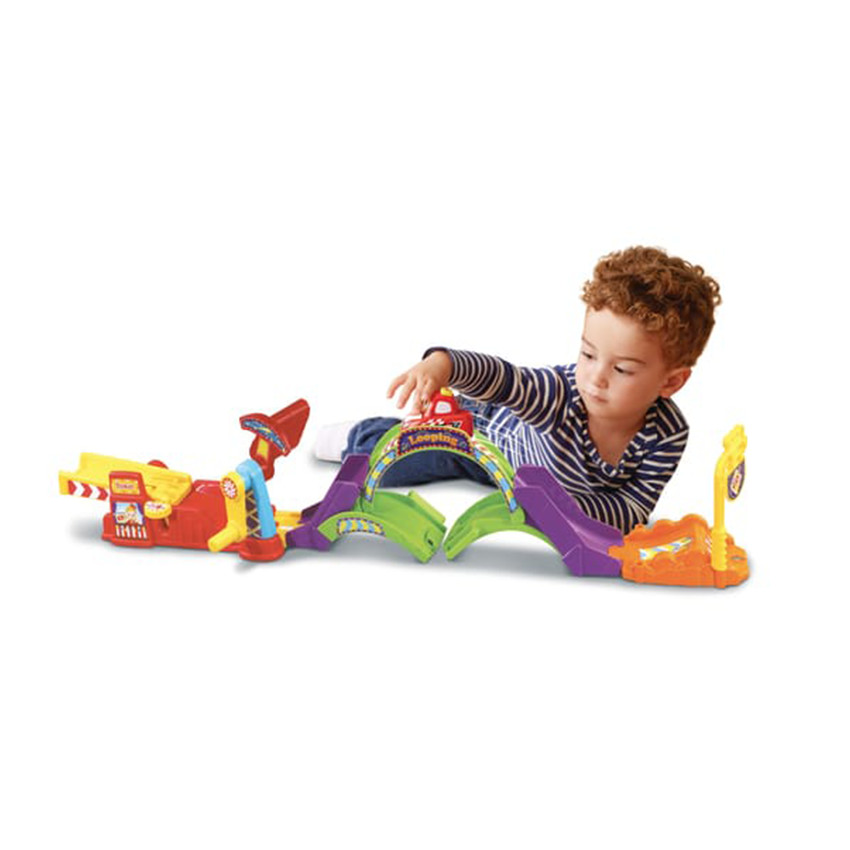 Circuit Tut Tut Bolides - Tut Tut Looping + King Roi du looping Main Circuit Tut Tut Bolides - Tut Tut Looping + King Roi du looping
