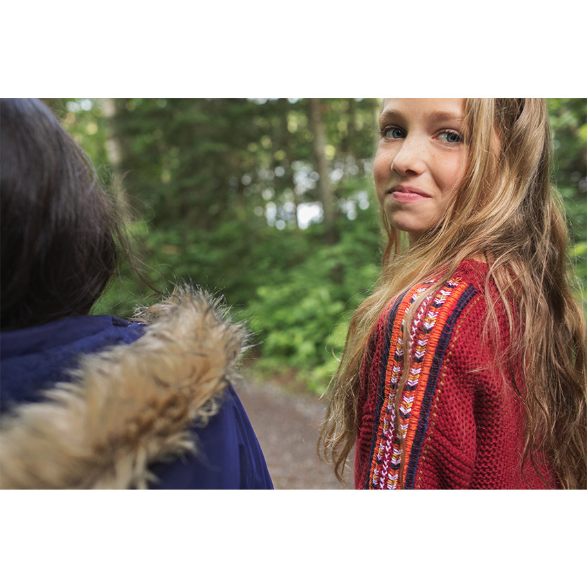 Junior - Pull large en grosse maille avec broderies 