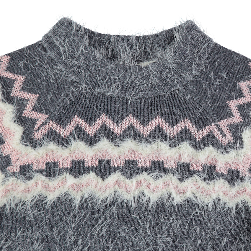 Pull en jacquard en tricot poil esprit poncho 