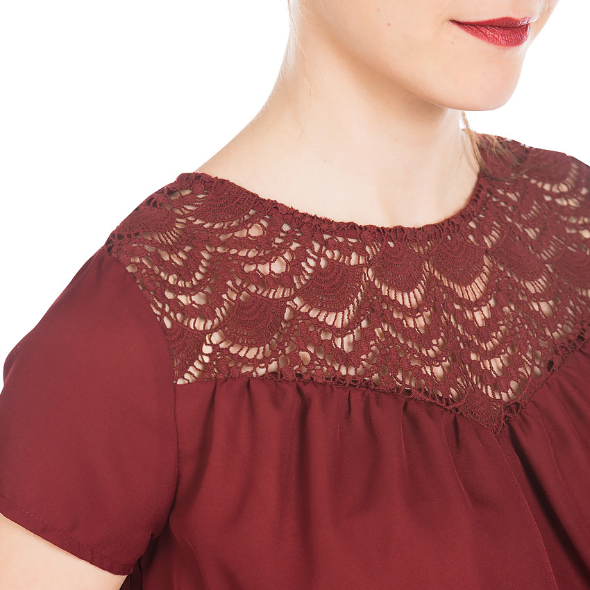 Top de grossesse manches courtes avec guipure et plis soleil 