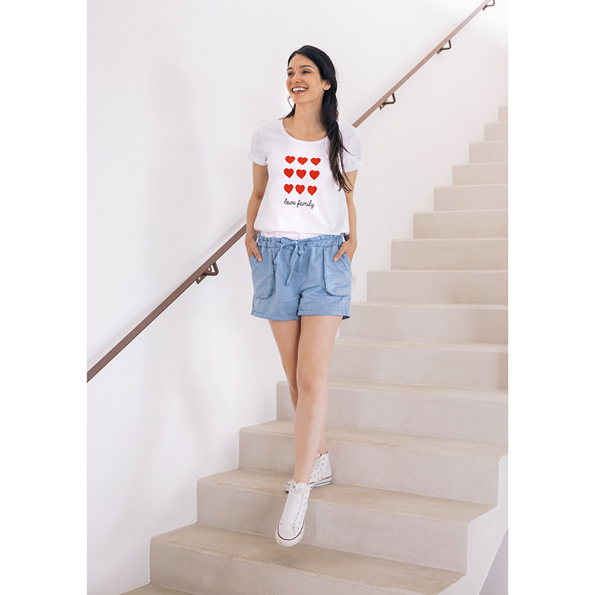 T-shirt manches courtes femme print coeurs et texte "Love Family" 