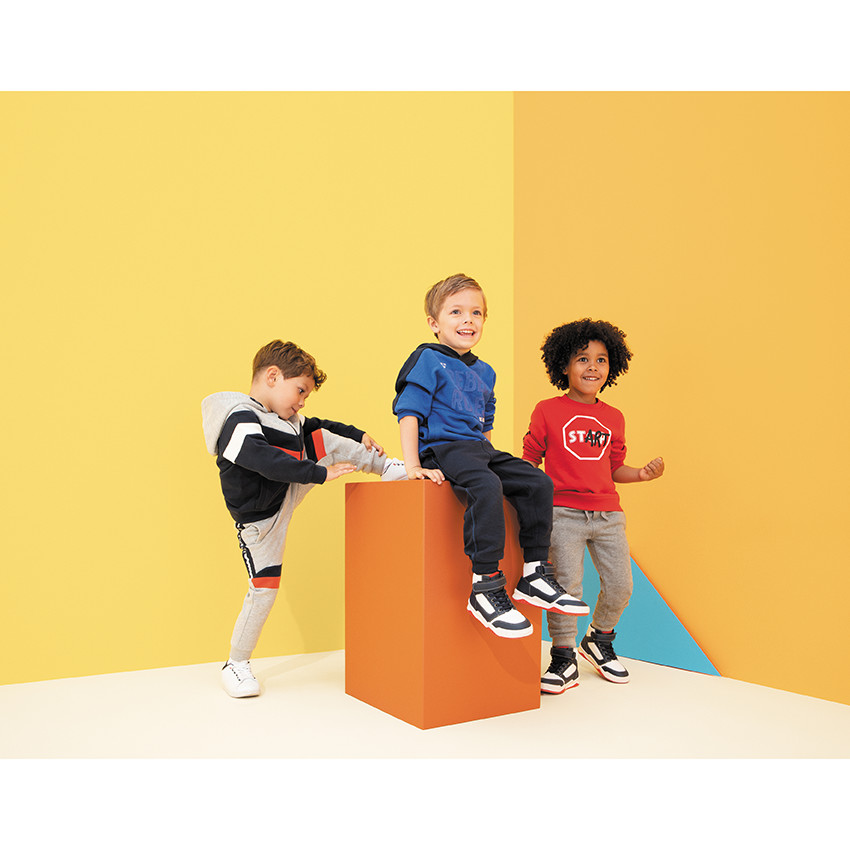 Baskets montantes tricolores avec scratch et lacet du 28 au 35 