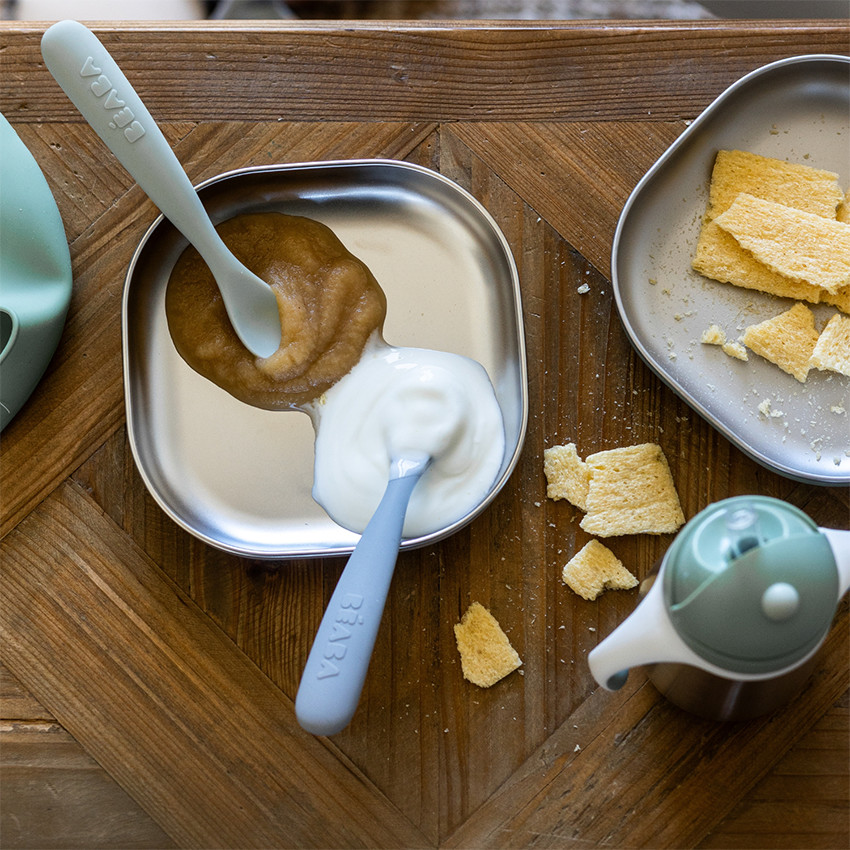 Lot de 2 cuillères en silicone galet/vert + boîte de transport 