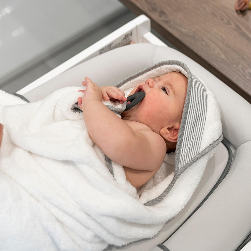 Cape de bain XL avec anneau de dentition Dry'n Play White 