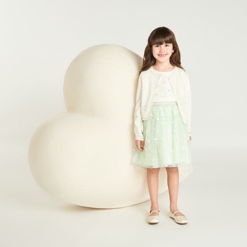 Gilet en tricot ajouré papillons pour bébé fille 