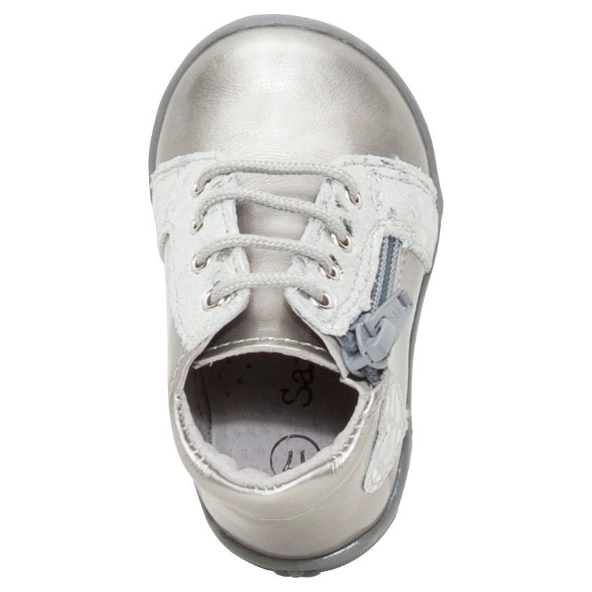 Bottillons argentés en cuir à zip et lacets 