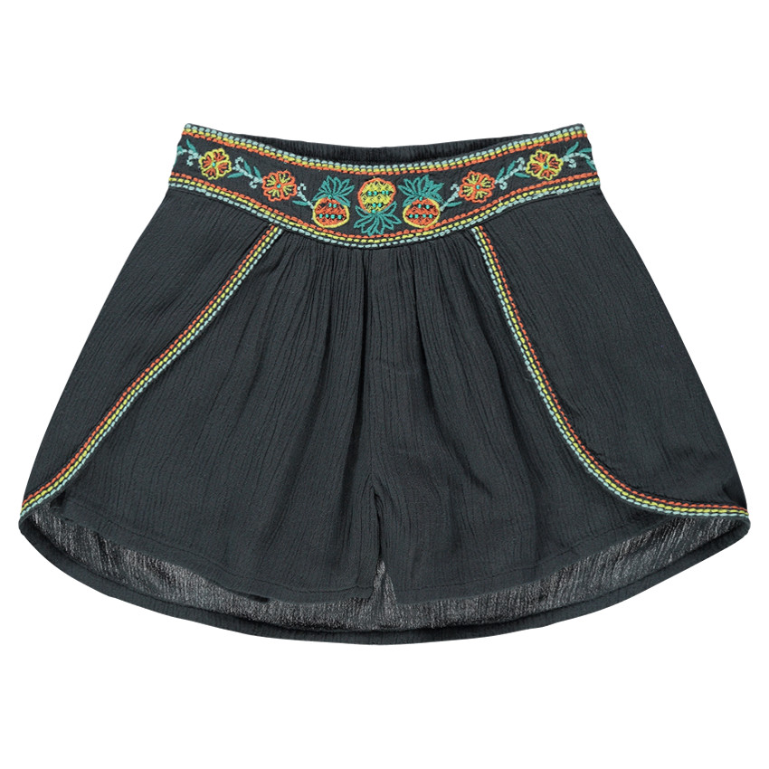 Jupe short en crépon viscose avec broderies 