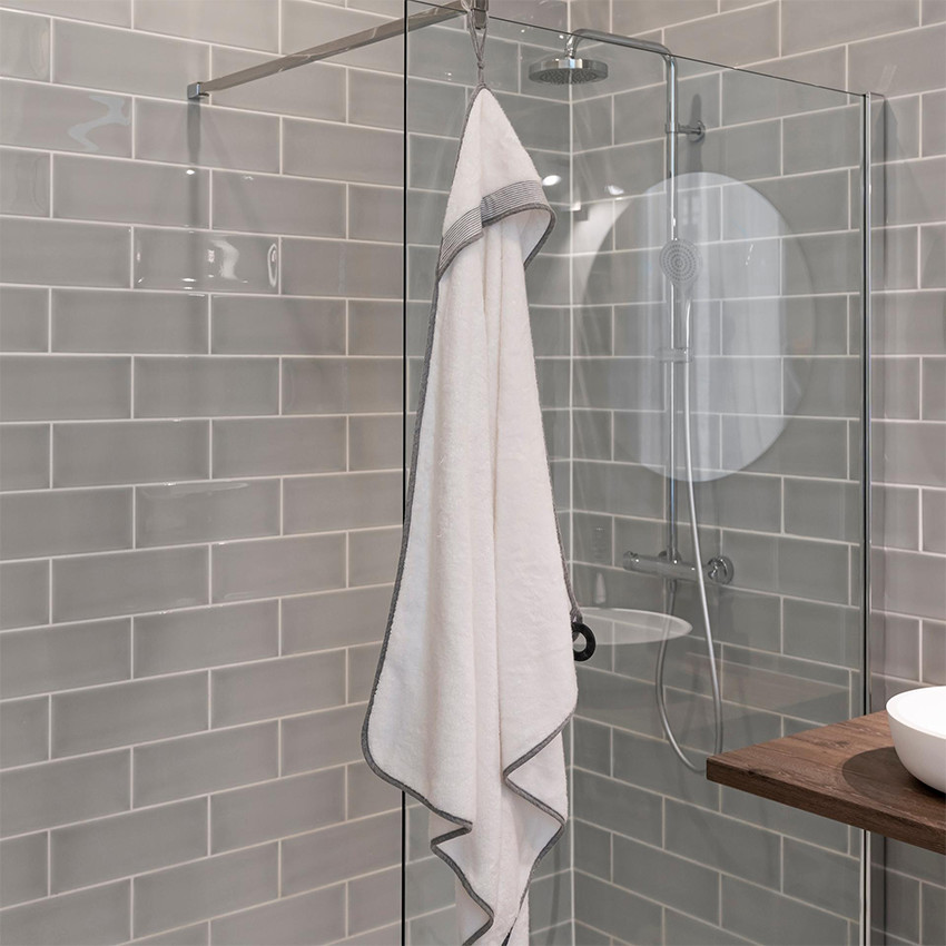 Cape de bain XL avec anneau de dentition Dry'n Play White 