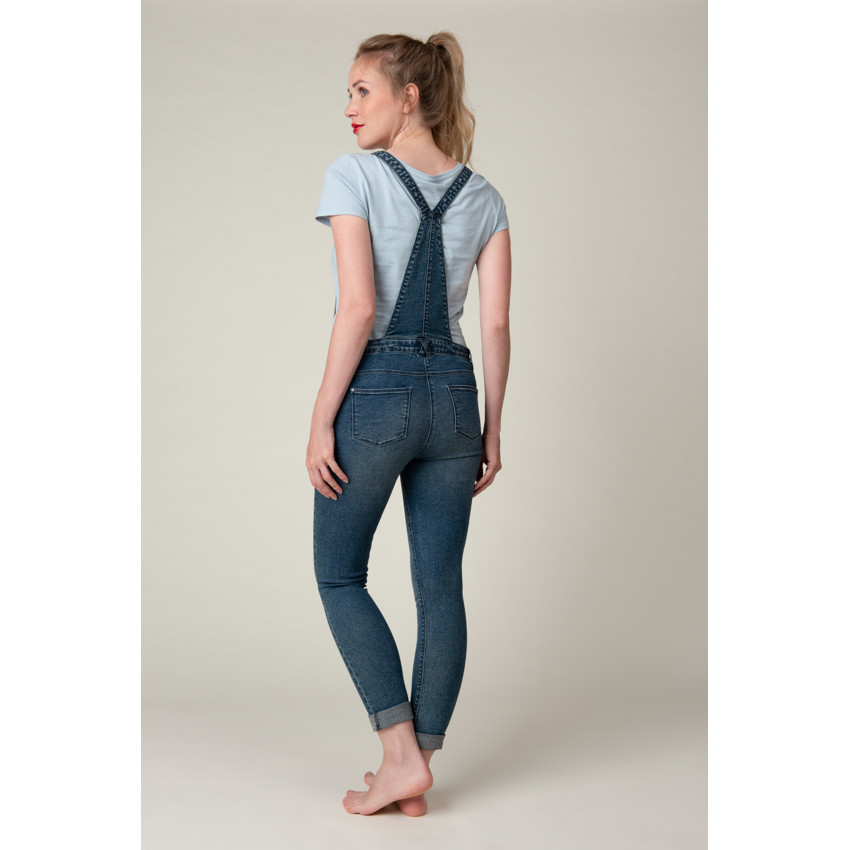 Salopette de grossesse en jean à effet délavé et froissé 