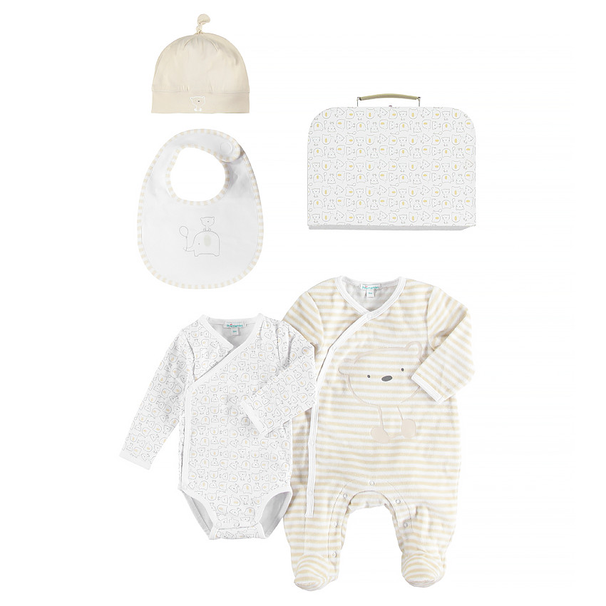 Coffret naissance avec body, bonnet, dors-bien et bavoir 